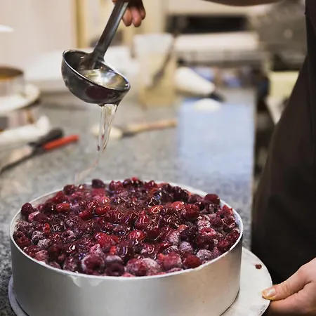 Schell Schokoladen ホテル *